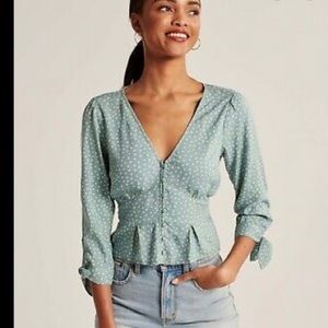 Abercrombie & Fitch Tie-Sleeve Blouse in Blue